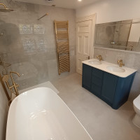 Navy and gold bathroom